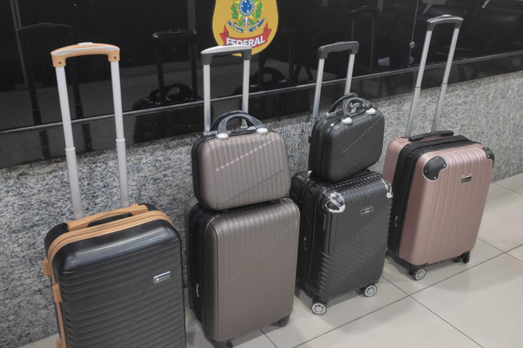 Operação da Polícia Federal no Aeroporto de Fortaleza, nesse domingo, 12