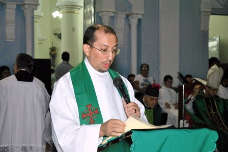 Natural de Bela Cruz, o padre Agnaldo Temóteo assume a diocese de Garanhuns, em Pernambuco