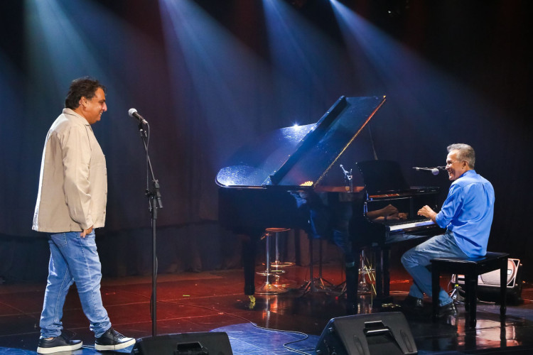 Paulo Façanha e Adelson Viana apresentam o show "Das Dunas Brancas"