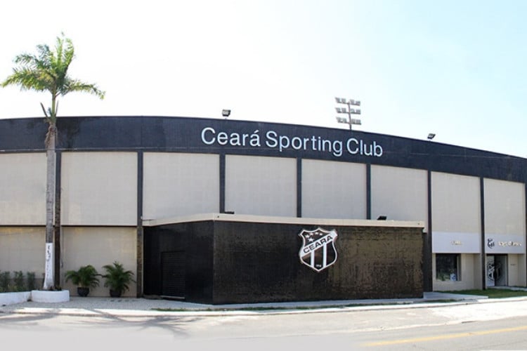 Fachada da sede do Ceará Sporting Club