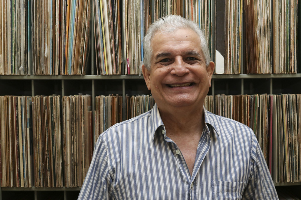 Nelson Augusto, crítico musical: entre discos e memórias, ele conta seu encontro com os principais músicos cearenses na geração dos anos de 1960 e 1970 (Foto: FÁBIO LIMA)