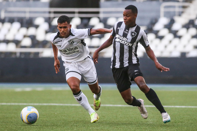 O Ceará venceu o Botafogo no Brasileirão sub-20 e subiu para a quinta posição