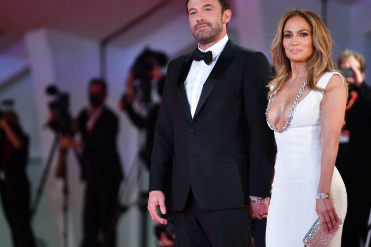 Site estadunidense revela que Ben Affleck e Jennifer Lopez estão se separando após dois anos de casados