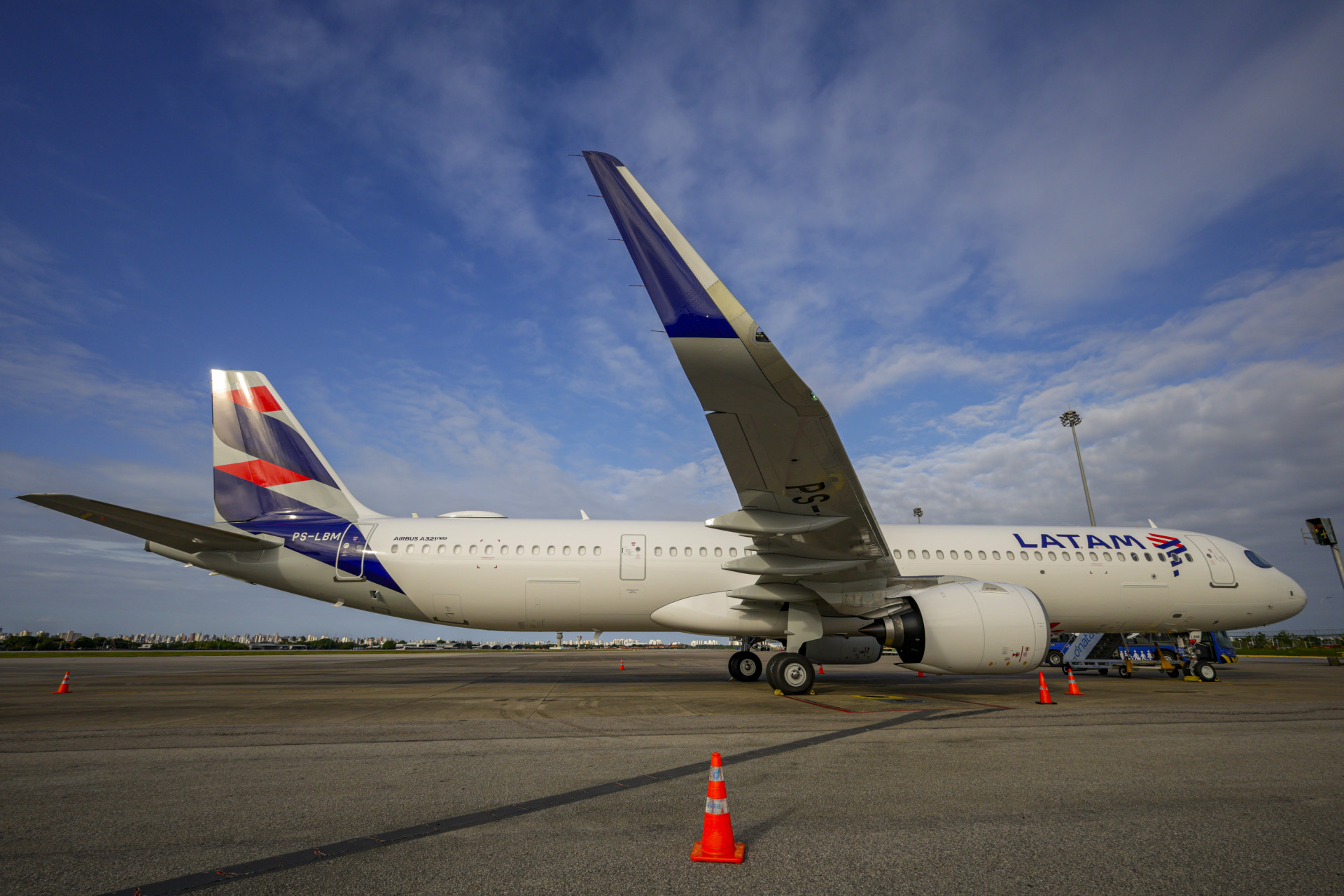 A Latam projeta, ainda, crescer até 10% na sua operação doméstica no Brasil em 2024 (Foto: FCO FONTENELE)