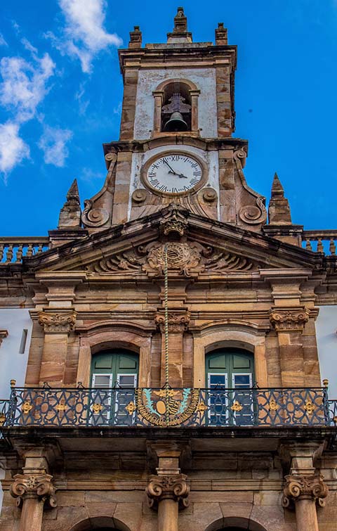 A Conde de Bobadela dá acesso ao Museu da Inconfidência, outro ponto turístico importante. O museu foi construído entre 1755 e 1855 e fica na Praça Tiradentes.
