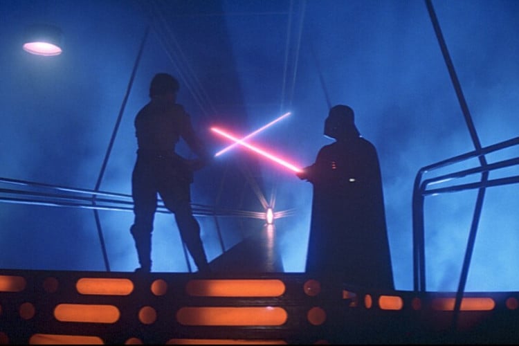 George Lucas decidiu começar a história pelo meio dela devido à limitação de efeitos especiais da época