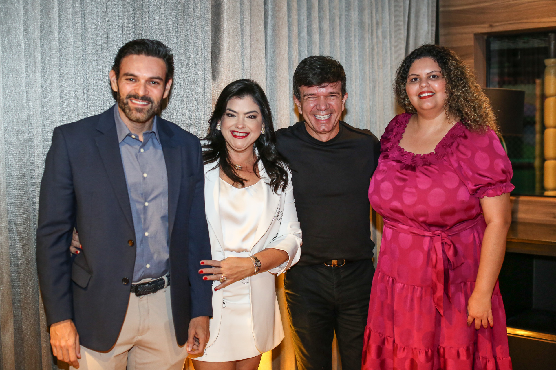 Clovis Holanda, Vivi Almada, Waldonys e Beatriz Cavalcante (Foto: JoaoFilho Tavares)