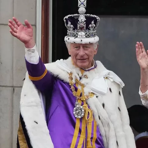 A ascensão do rei Charles III ao trono em 2022 marcou o início de uma nova era para a monarquia britânica.