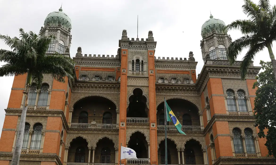 Fiocruz escolhe projeto que valoriza a ciência para Memorial Covid-19