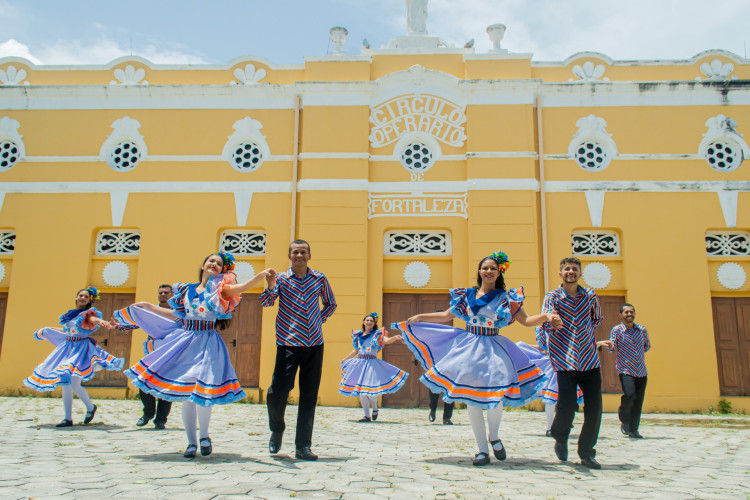 Grupo de Tradições Folclóricas Raízes Nordestinas se apresenta no XIII Folgança - Encontro dos Grupos da Cultura Popular Tradicional