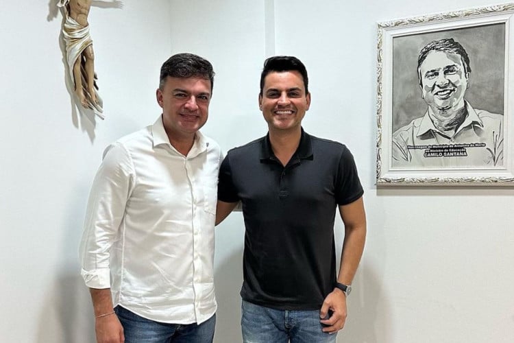 Deputado estadual e pré-candidato do PT a prefeito de Juazeiro do Norte, Fernando Santana, e deputado federal Yury do Paredão (MDB)