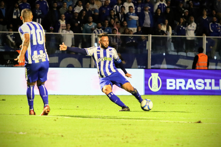 O Avaí vai enfrentar o Novorizontino: veja onde assistir à partida da Série B