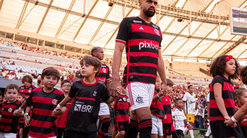 Fabrício Bruno deixará Flamengo para jogar no futebol inglês