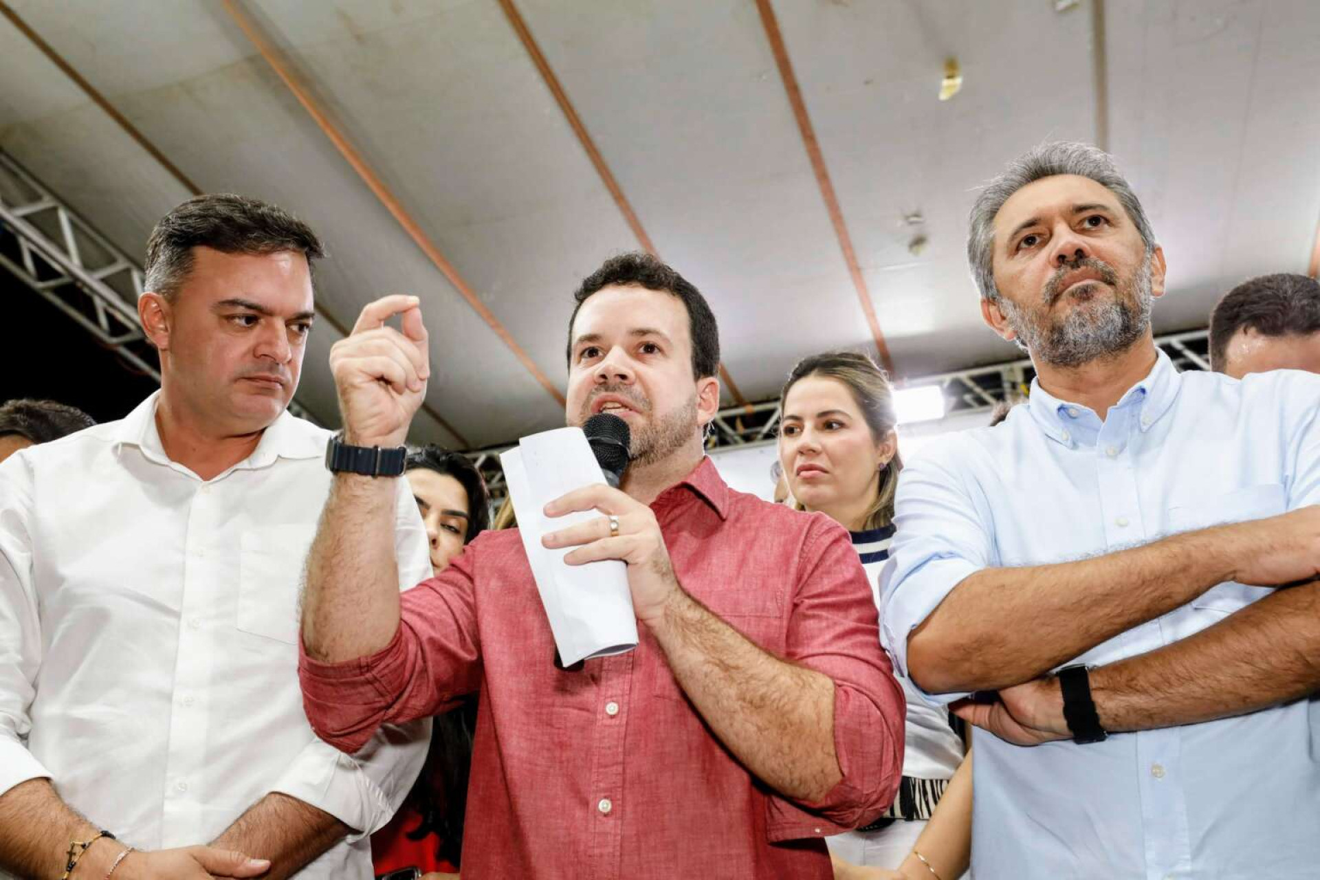 ￼SARAIVA conta com o apoio do governador Elmano de Freitas (Foto: Divulgação/Hiane Braun/Casa Civil)