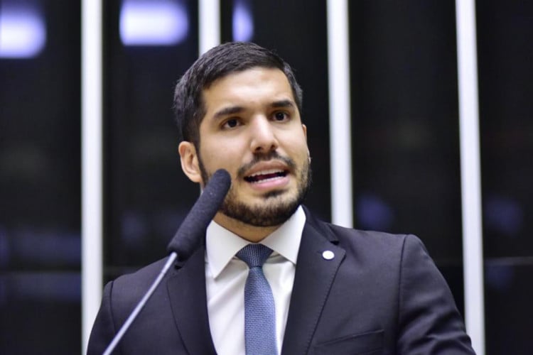 O deputado federal e pré-candidato à Prefeitura de Fortaleza, André Fernandes (PL)