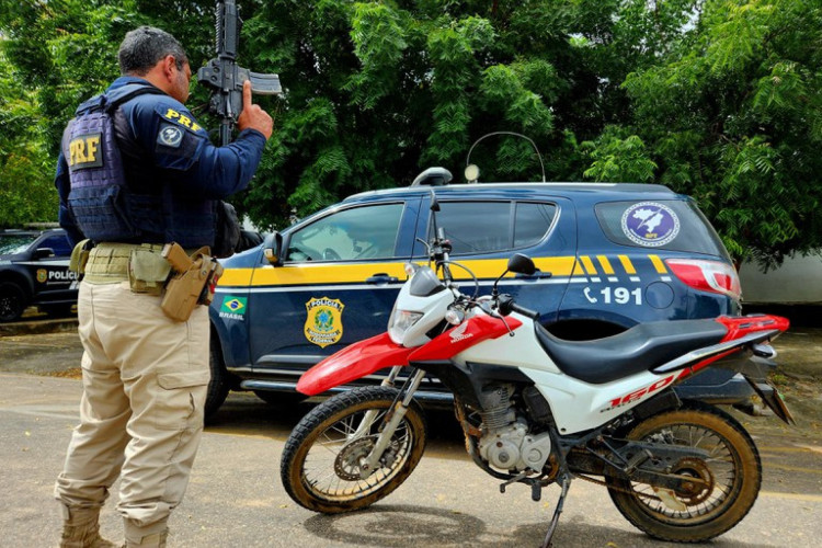 Uma das motocicletas apreendidas tinha sido roubada em Fortaleza em dezembro de 2023