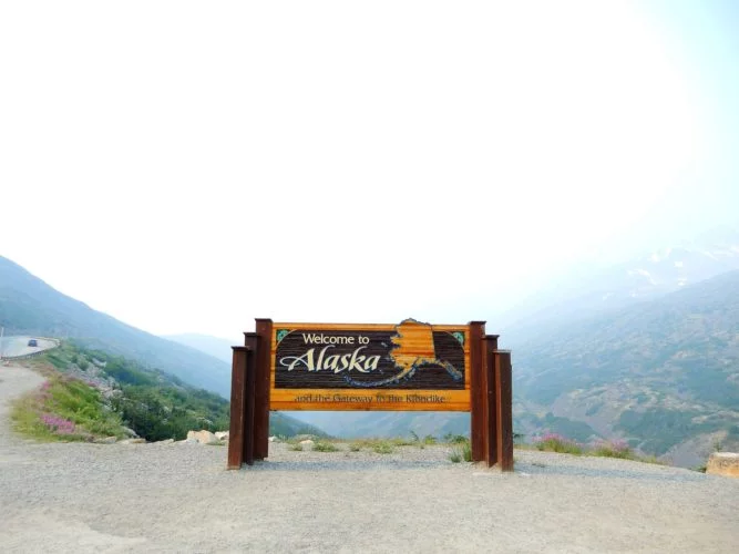 Uma parte pouco habitada do Alasca abriga enigmas fascinantes. Os mistérios vão desde avistamentos de óvnis a um número impressionantes de pessoas desaparecidas. 