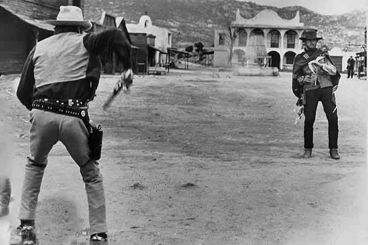 Em 2024, um clássico dos filmes de faroeste (ou western, no original em inglês) completa 60 anos. Trata-se de “Por um Punhado de Dólares”, dirigido pelo cineasta italiano Sergio Leone. 
