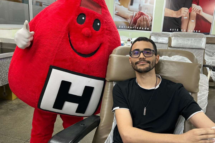 Ação alusiva ao dia mundial do doador de sangue realizada pelo Hemoce