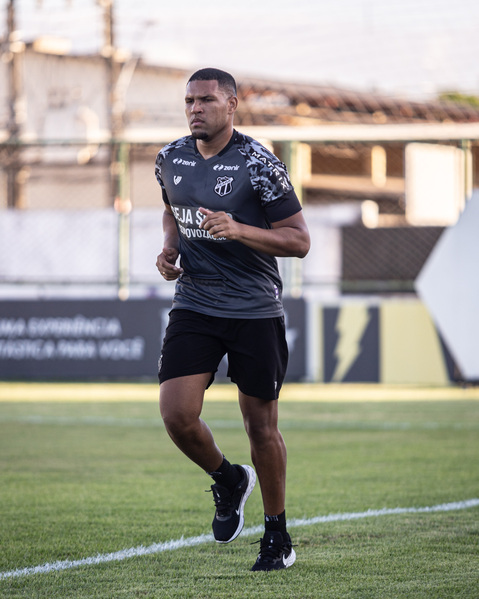 Matheus Felipe voltou a ser relacionado para jogo contra o Brusque
 (Foto: Gabriel Silva / Ceará SC)