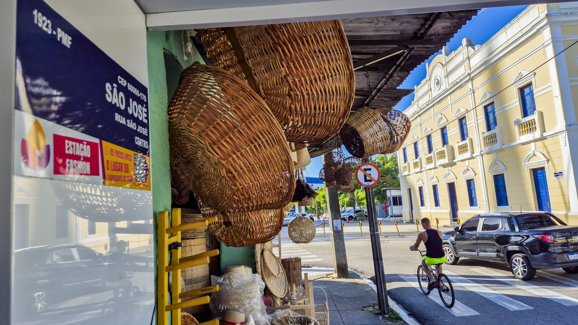 RUA São José no Centro de Fortaleza (Foto: FCO FONTENELE)