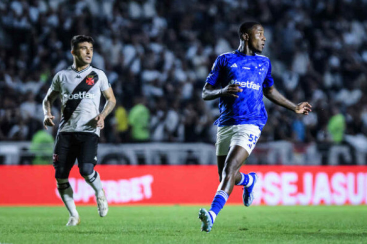 Vasco x Cruzeiro, em São Januário, no Rio de Janeiro. 

Foto: Gustavo Aleixo/Cruzeiro 

IMPORTANTE: Imagem destinada a uso institucional e divulgação, seu uso comercial está vetado incondicionalmente por seu autor e o Cruzeiro Esporte Clube. 

IMPORTANT: image intended for institutional use and distribution. Commercial use is prohibited unconditionally by its author and Cruzeiro Esporte Clube.