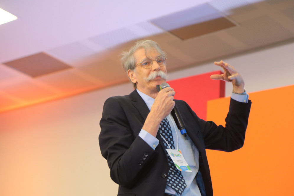 FORTALEZA-CE, BRASIL, 17-06-2024: Professor Philip Martin Fearnside dando palestra no evento Ceará pelo Clima 2024 no Centro de eventos. (foto: Beatriz Boblitz/O Povo)                                                                                                                                                                                                                                                                                                                                                                                                                                                                                                                                                                                                                                                                                                                                                                                                                                                                                                                                                                                                                                                                                                                                                                                                                                                                                                                                                                                                                                                                                                                                                                                                                                                                                                                                                                                                                                                                                                                                                                                                                        (Foto: Beatriz Boblitz em 17/06/2024)