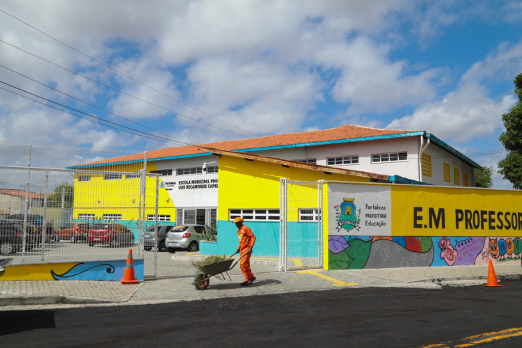 FORTALEZA-CE, BRASIL, 18-06-2024: Requalificação da Escola Municipal Prof. Luis Recamonde Campelo, localizada no bairro Bonsucesso. (foto: Beatriz Boblitz/O Povo)


