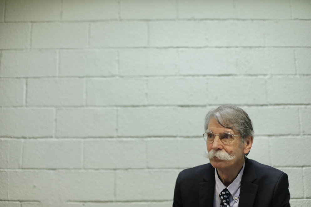 Philip mora no Brasil há quase 60 anos, onde estuda principalmente a Floresta Amazônica                                               (Foto: Beatriz Boblitz em 17/06/2024)