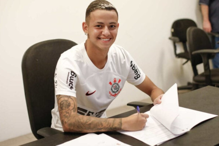 Kayke fez o gol da conquista do Corinthians. Ele vinha atuando com o sub-20, mas será relacionado para enfrentar o Athletico-PR