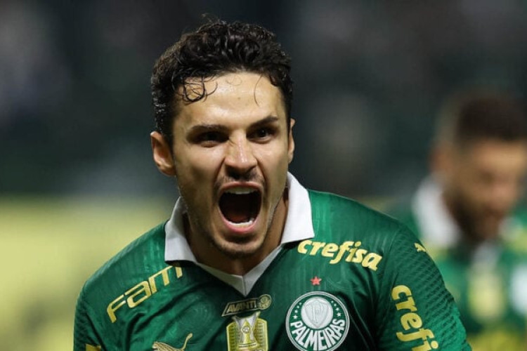 Antes do Bragantino, Raphael Veiga atravessava um jejum de oito jogos sem marcar com a camisa do Palmeiras