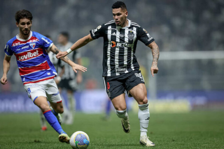 Na Arena MRV, Galo busca empate com o Leão do Pici e ainda sofre com lesões durante a partida pela 11ª rodada do Brasileiro