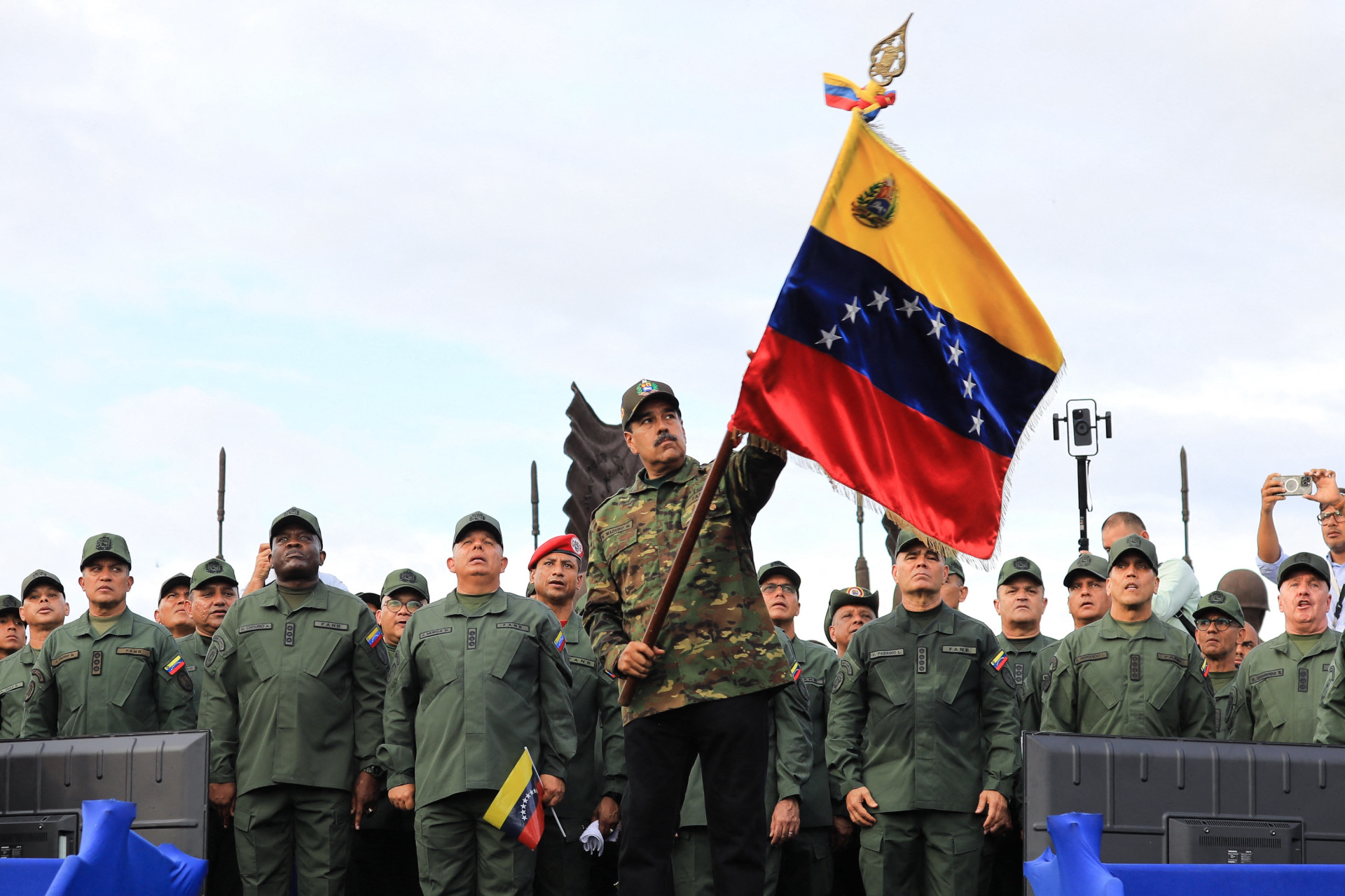 NICOLÁS Maduro tentará terceiro mandato nas eleições do próximo domingo que são vistas com desconfiança e ceticismo pela comunidade internacional (Foto: Divulgação / PRESIDÊNCIA VENEZUELANA / AFP)