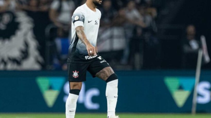 Volante vê Corinthians devagar no começo da partida e aponta correções para fazer antes do clássico contra o Palmeiras 