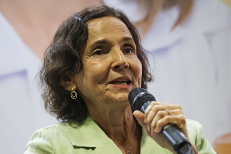 Izolda Cela é pré-candidata à prefeitura de Sobral