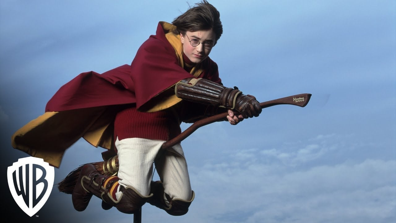 O universo de Harry Potter não para de fazer sucesso, seja com os livros e filmes, seja com uma enorme gama de produtos inspirados na franquia de magia e bruxaria. 