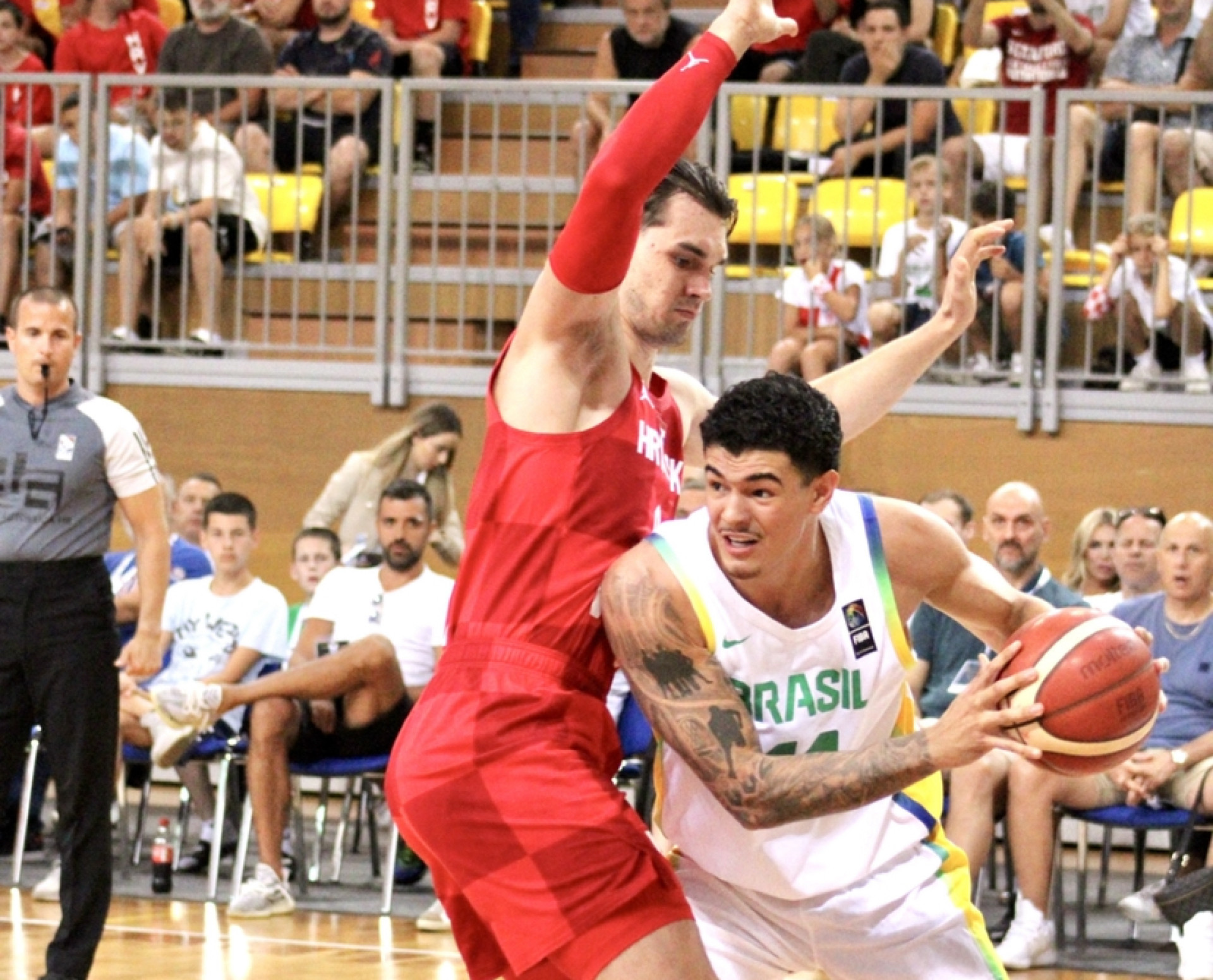 Seleção brasileira masculina de basquete tenta classificação para Olimpíadas de Paris (Foto: Divulgação/CBB)