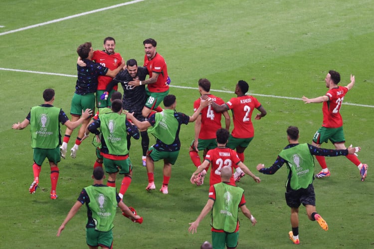 Portugal bateu a Eslovênia e avançou às quartas de final da Eurocopa