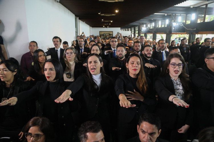 FORTALEZA-CE, BRASIL, 01-07-2024: Posse dos novos servidores da Pefoce no Palácio da Abolição. (foto: Beatriz Boblitz/O Povo)