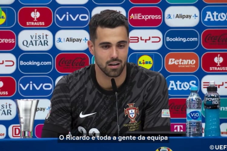 Após defender três pênaltis para Portugal, Diogo Costa exclama: 'Melhor jogo da minha vida'