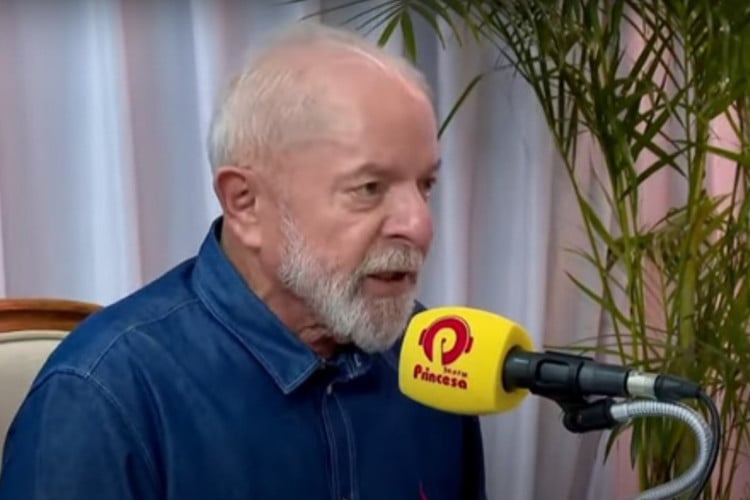 Presidente Lula em entrevista à Rádio Princesa, na Bahia