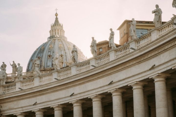 Segundo informações do Vatican News, principal meio de comunicação do Vaticano, a Igreja Católica está se preparando para declarar santo o primeiro jovem nascido após o ano 2000. 