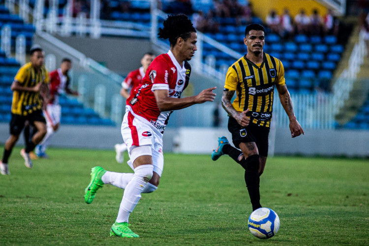 Ferroviário perdeu por 2 a 0 para o Volta Redonda no estádio Presidente Vargas neste sábado, 6, pela Série C do Campeonato Brasileiro