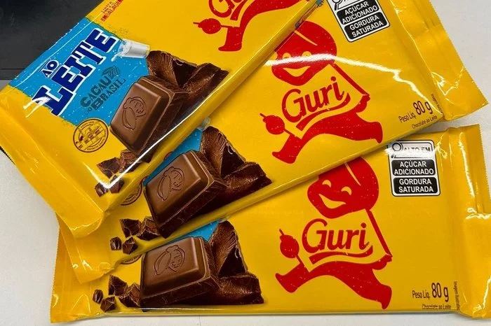 A Garoto anunciou que vai usar a palavra “Guri” numa edição limitada da barra de chocolate ao leite, em homenagem à Semana Farroupilha, festa cultural gaúcha (14 a 20 de setembro). Guri é termo muito usado no Sul para se referir a menino. E trata-se ainda de homenagem aos gaúchos após a tragédia das chuvas deste ano. 