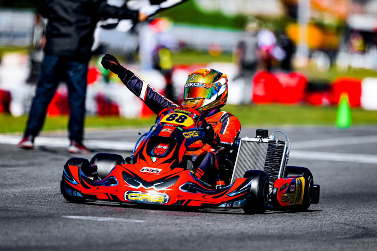 Bernardo Gentil é cearense e tem se destacado na liderança da Copa São Paulo Light de Kart. 
.