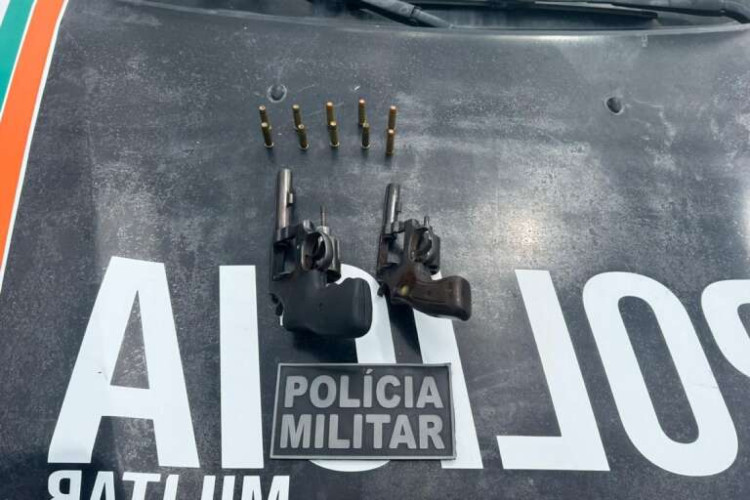 Quatro pessoas são presas em flagrante enquanto tentavam roubar loja no centro de Guaiúba
