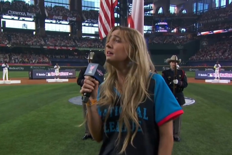 A cantora country Ingrid Andress cantou o hino dos Estados Unidos embrigada durante competição de beisebol