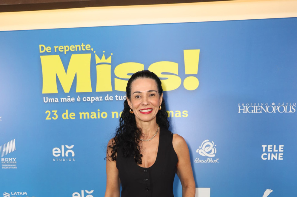 A atriz Fernanda Zeballos vive o teatro comercial e o teatro de rua (Foto: Claudia Nascimento/Divulgação)