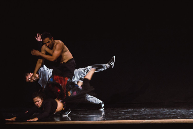 Caixa Cultural apresenta espetáculo de dança inspirado na Lei Maria da Penha