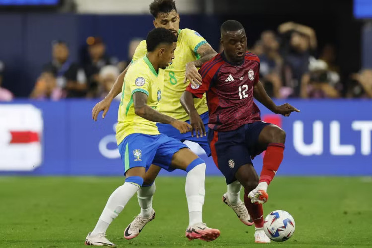 Joel Campbell em confronto contra o Brasil pela Copa América 2024.